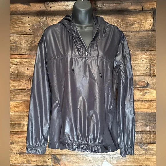 Fabletics women's black windbreaker jacket - Picture 3 of 7